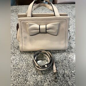 ♠️ Kate Spade Tan and Black Bow Satchel ♠️